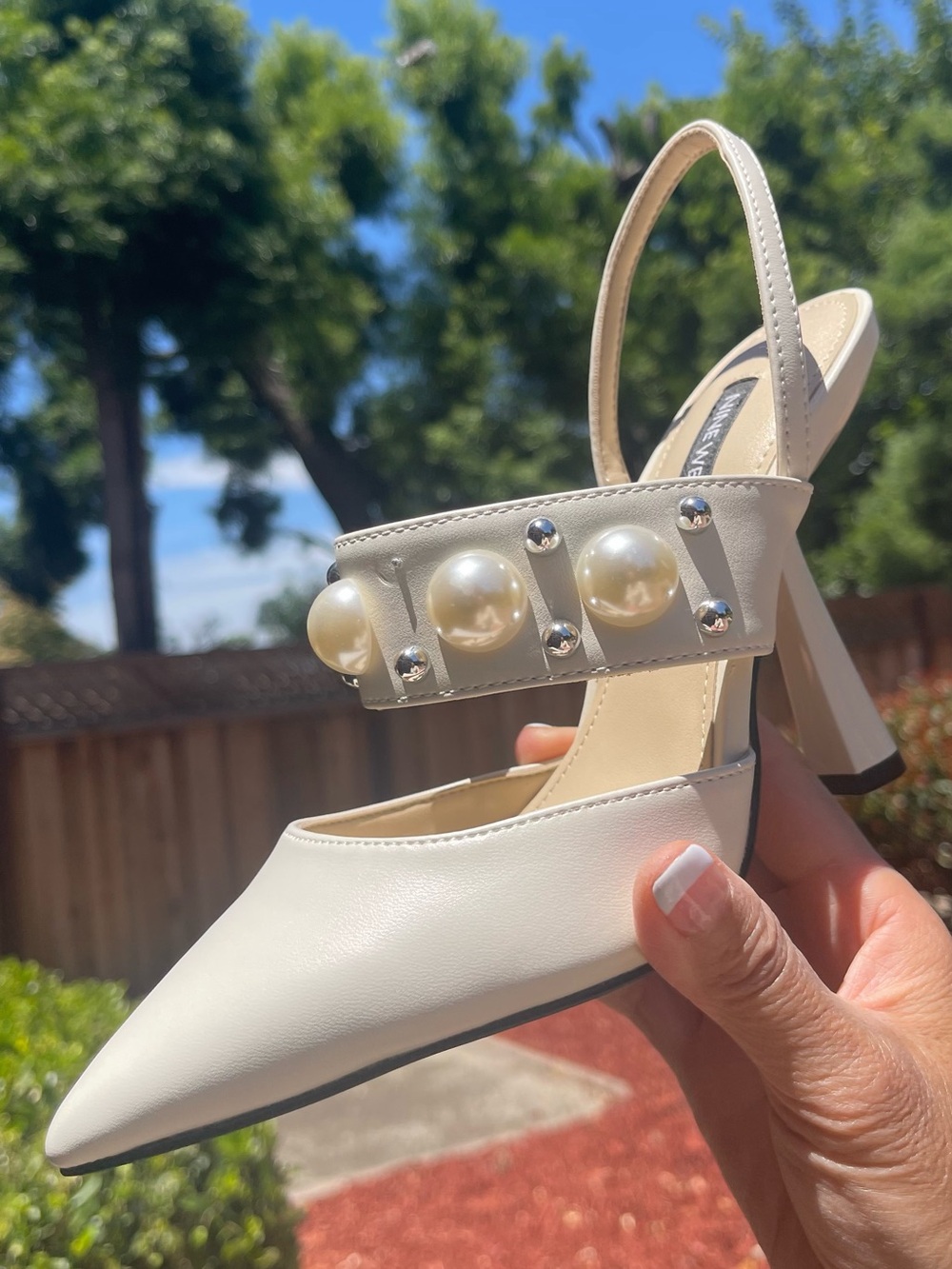 Nine West Cream Pearl Embellished Slingback Pointed Toe Pumps Size 7